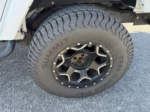 Used 2015 Jeep Wrangler Unlimited Sport AWD/4WD image 11