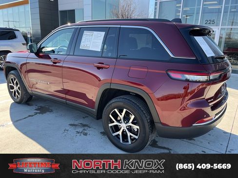 Used 2025 Jeep Grand Cherokee Limited image 17