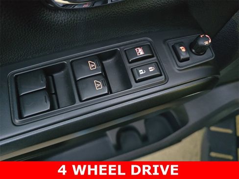 Used 2023 Nissan Titan PRO-4X w/ Pro-4x Convenience Package image 28