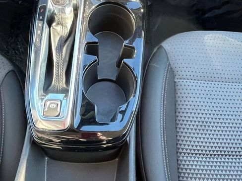 Used 2025 Chevrolet Trax LT image 20