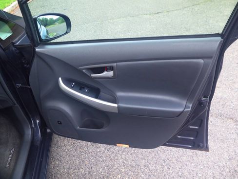 Used 2010 Toyota Prius Five FWD image 26
