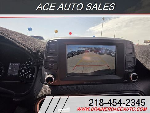 Used 2018 Hyundai Kona Limited AWD/4WD image 14