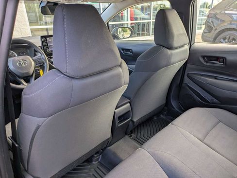 Used 2022 Toyota Corolla LE image 17