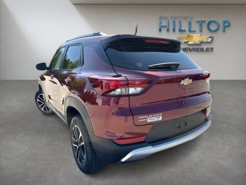 Used 2025 Chevrolet TrailBlazer LT AWD/4WD image 9