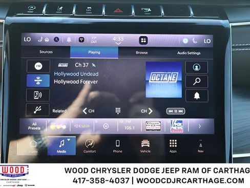 Used 2024 Jeep Grand Cherokee Limited AWD/4WD image 16
