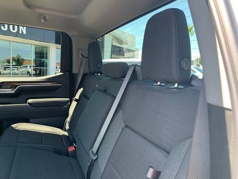 New 2026 GMC Sierra 1500 Elevation w/ Elevation Select Package AWD/4WD image 12
