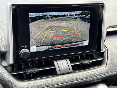 Used 2023 Toyota RAV4 XLE w/ Convenience Package FWD image 24