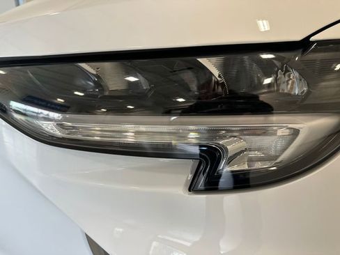 Certified 2023 Buick Envision Essence image 11