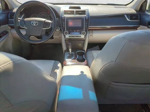 Used 2012 Toyota Camry XLE image 19
