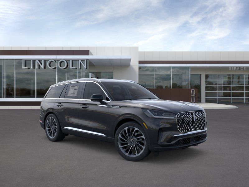 Used 2025 Lincoln Aviator Reserve w/ Illumination Package RWD image 7
