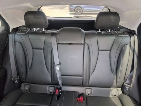 Used 2025 Buick Envision Preferred image 32