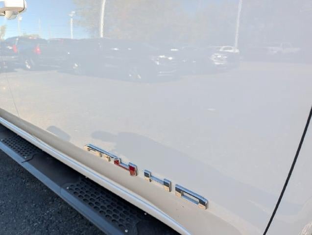 Used 2024 GMC Sierra 2500 AT4 w/ Max Trailering Package AWD/4WD image 14