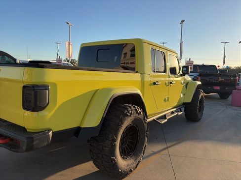 Used 2023 Jeep Gladiator Mojave w/ Cold Weather Group image 7