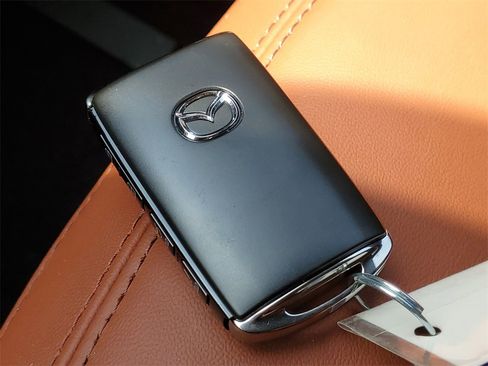 New 2025 MAZDA CX-5 Carbon Edition image 31