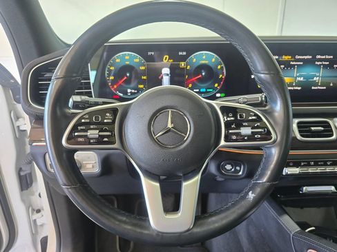 Used 2022 Mercedes-Benz GLS 450 4MATIC image 10