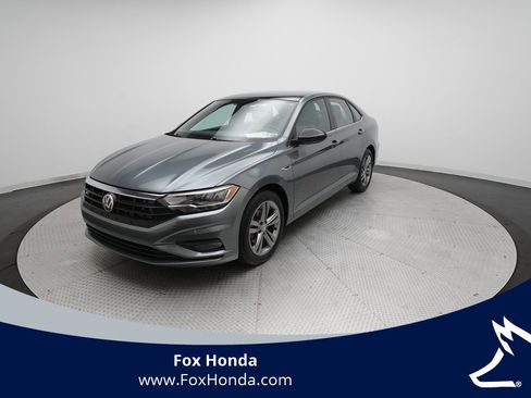 Used 2020 Volkswagen Jetta R-Line w/ R-Line Cold Weather Package image 1