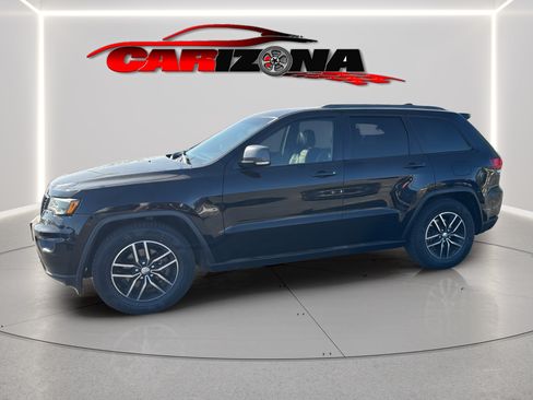 Used 2018 Jeep Grand Cherokee Trailhawk w/ Trailhawk Luxury Group AWD/4WD image 10