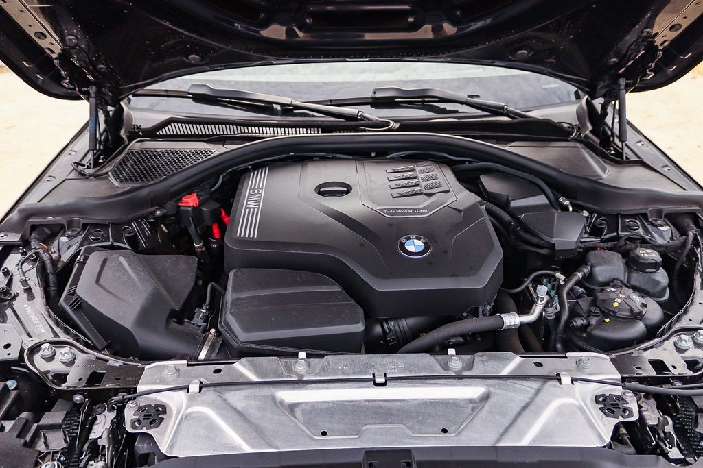 Used 2025 BMW 230i Coupe w/ Premium Package RWD image 31