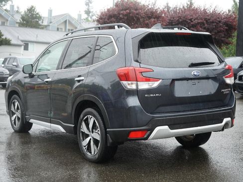 Used 2019 Subaru Forester Touring AWD/4WD image 3