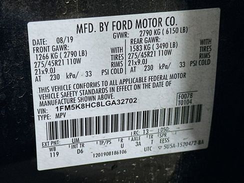 Used 2020 Ford Explorer Platinum w/ Premium Technology Package image 35