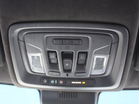 Used 2023 GMC Sierra 1500 Denali Ultimate AWD/4WD image 33