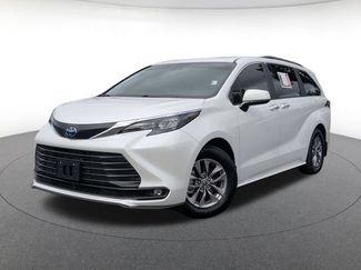Used 2025 Toyota Sienna XLE w/ XLE Plus Package FWD video 1