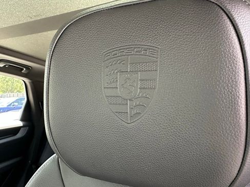 Used 2025 Porsche Cayenne image 18