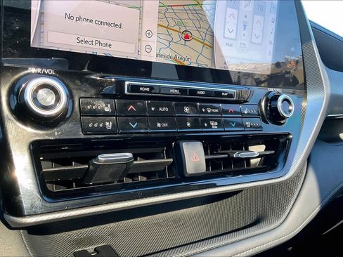 Used 2022 Toyota Highlander Platinum image 33