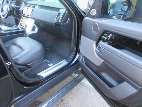Used 2021 Land Rover Range Rover P525 Westminster Edition LWB AWD/4WD image 23