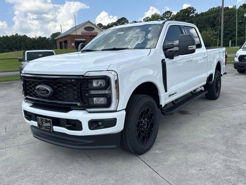 New 2025 Ford F250 XLT w/ Black Appearance Package image 3