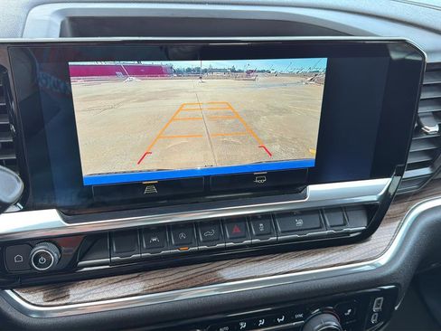 Used 2025 Chevrolet Silverado 1500 LT image 25