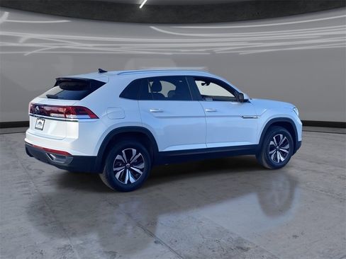 New 2026 Volkswagen Atlas Cross Sport SE image 5