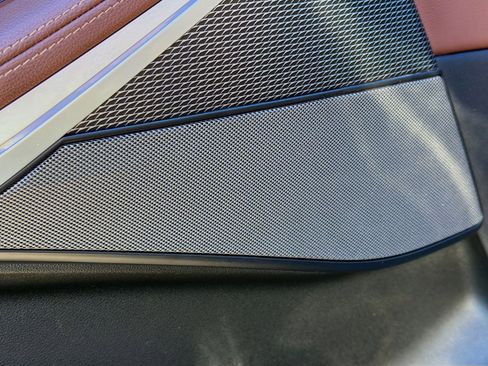 Used 2021 BMW X5 xDrive40i w/ M Sport Package image 24