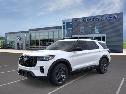 New 2025 Ford Explorer ST-Line w/ Premium Package
