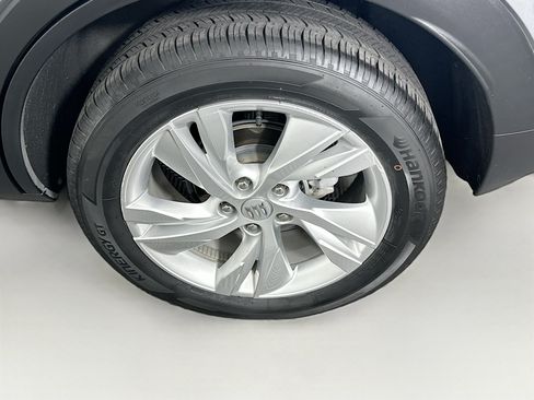 Used 2025 Buick Encore GX Preferred AWD/4WD image 11