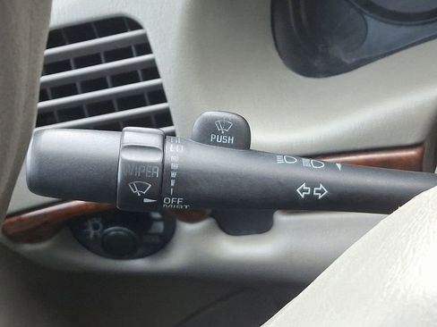 Used 2004 Chevrolet Impala image 24