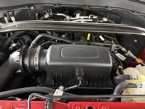 Used 2023 Ford Explorer Limited image 33