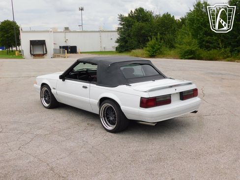 Used 1990 Ford Mustang LX RWD image 8