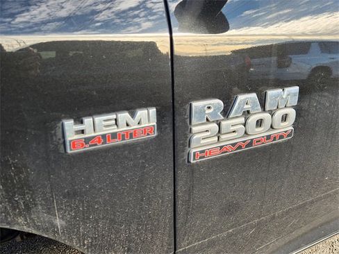 Used 2018 RAM 2500 Tradesman w/ Chrome Appearance Group image 8