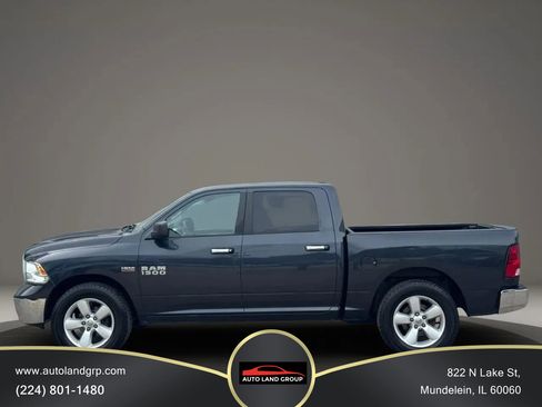 Used 2017 RAM 1500 Classic SLT image 4
