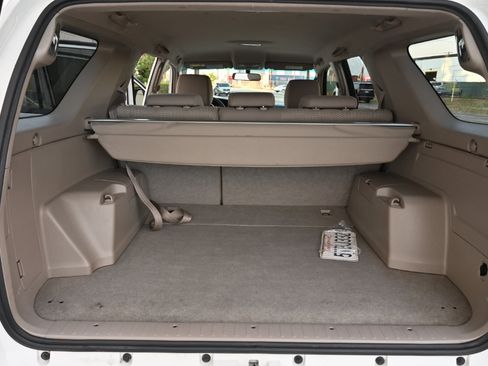 Used 2006 Toyota 4Runner SR5 AWD/4WD image 26
