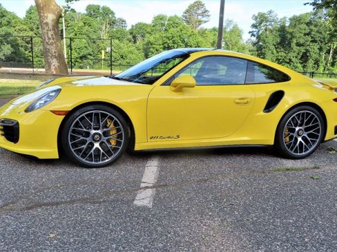 Used 2015 Porsche 911 Turbo S AWD/4WD image 2