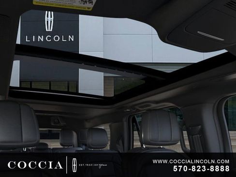 New 2025 Lincoln Navigator Reserve w/ Jet Appearance Package image 22