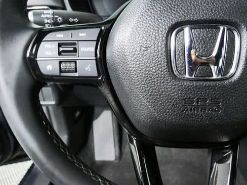 Used 2023 Honda Civic Sport image 9