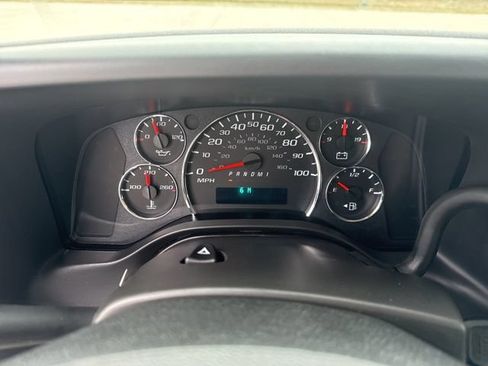 New 2026 Chevrolet Express 2500 RWD image 26