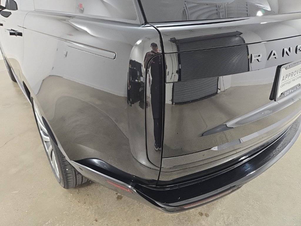 Used 2026 Land Rover Range Rover SE AWD/4WD image 9