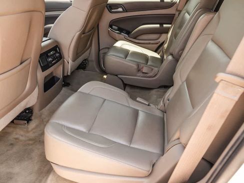 Used 2015 Chevrolet Tahoe LT RWD image 17