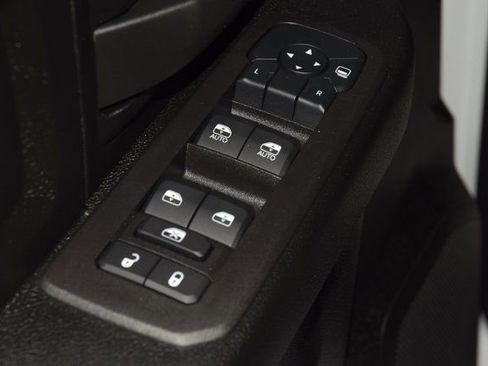 Used 2026 RAM 3500 Tradesman w/ Chrome Appearance Group image 37