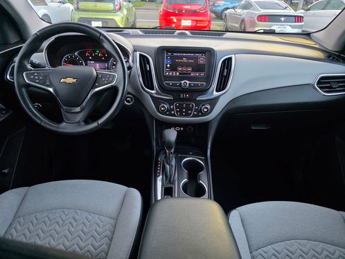 Used 2022 Chevrolet Equinox LT image 8