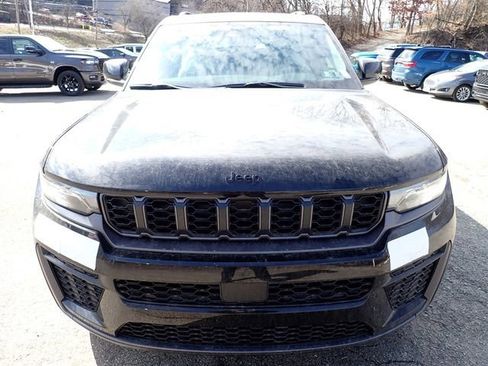 New 2026 Jeep Grand Cherokee L 4WD image 10